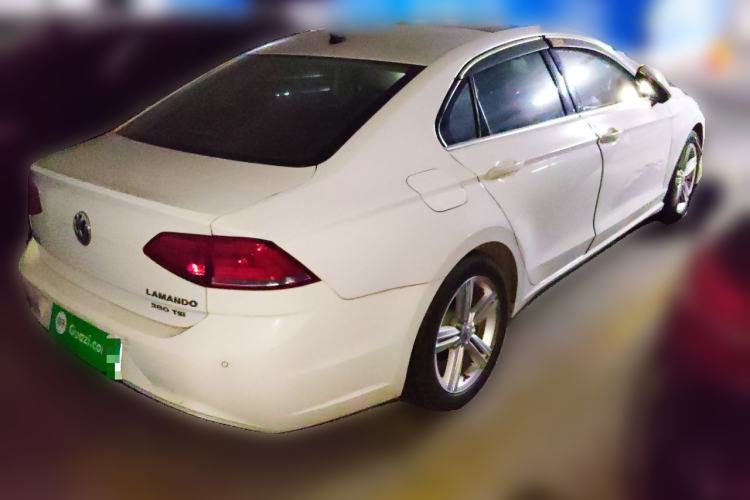 Used Volkswagen Lamando 2015 280TSI DSG Comfort Edition Rear Right 45 Deg