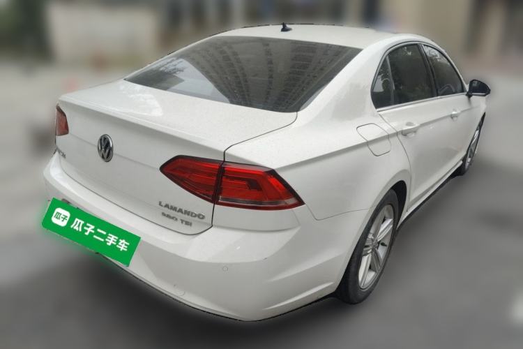 Used Volkswagen Lamando 2015 280TSI DSG Comfort Edition Rear Right 45 Deg