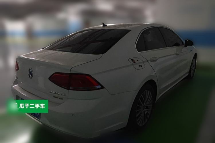 Used Volkswagen Lamando 2015 280TSI DSG Luxury Edition Rear Right 45 Deg