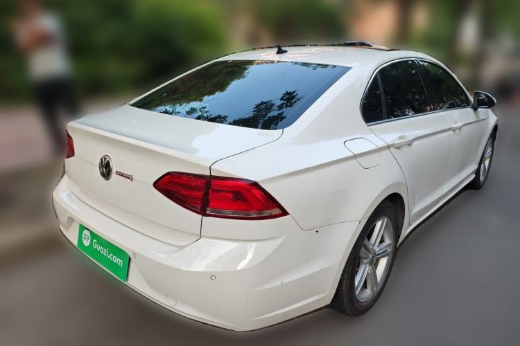 Used Volkswagen Lamando 2015 280TSI DSG Comfort Edition Rear Right 45 Deg
