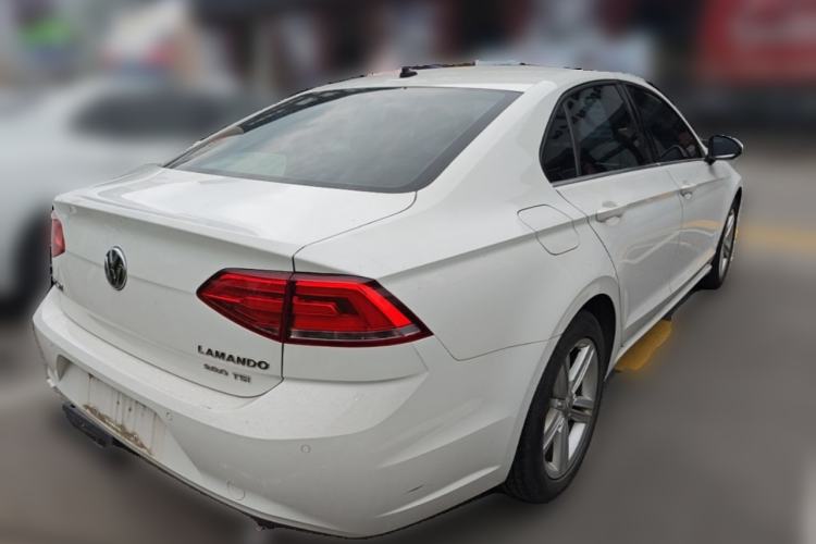 Used Volkswagen Lamando 2015 280TSI DSG Comfort Edition Rear Right 45 Deg