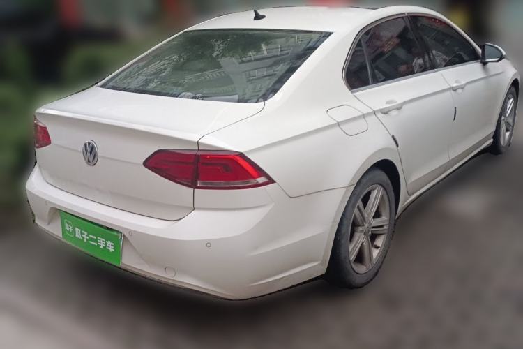 Used Volkswagen Lamando 2015 280TSI DSG Comfort Edition Rear Right 45 Deg