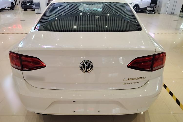 Used Volkswagen Lamando 2015 230TSI Manual Trend Edition Rear