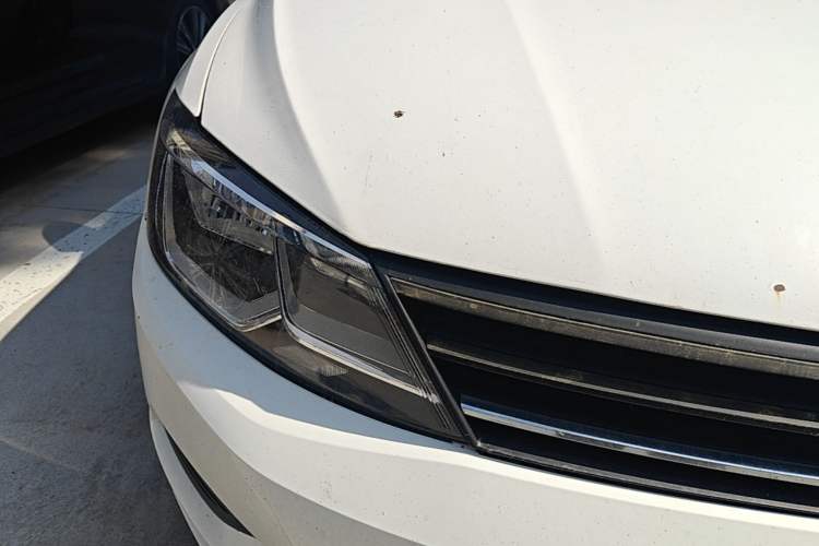 Used Volkswagen Lamando 2015 280TSI DSG Comfort Edition Right Front Headlight