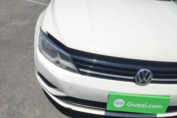 Used Volkswagen Lamando 2015 280TSI DSG Comfort Edition Right Front Headlight