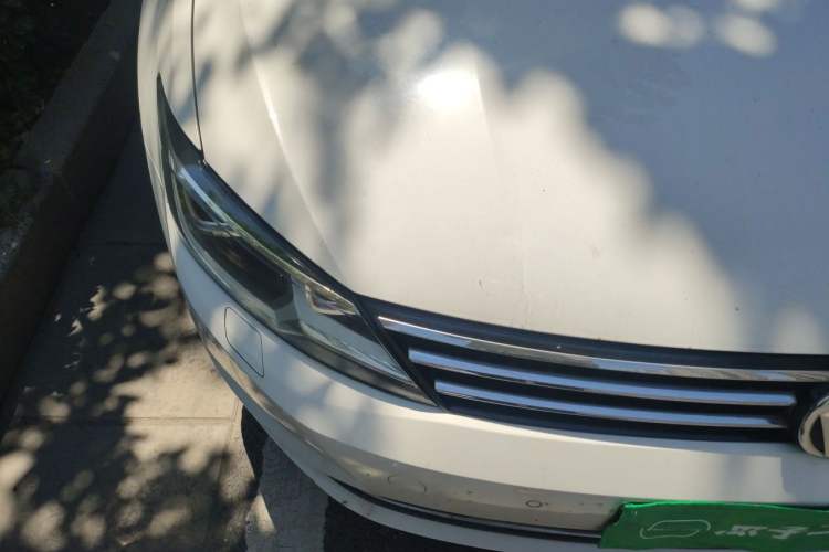 Used Volkswagen Lamando 2015 330TSI DSG Luxury Edition Right Front Headlight