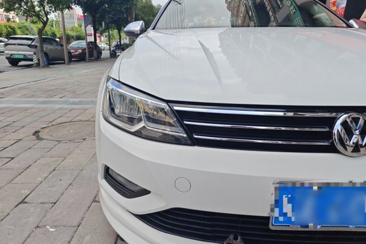 Used Volkswagen Lamando 2015 230TSI DSG Fashion Edition Right Front Headlight