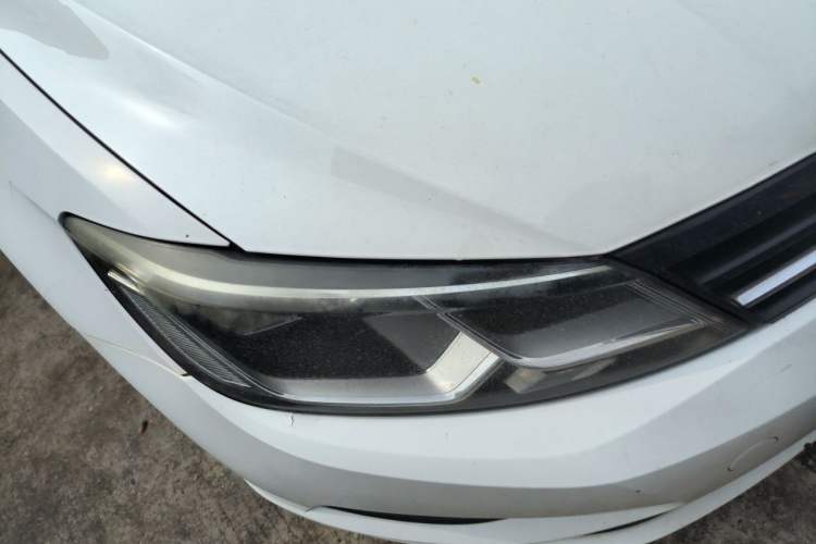 Used Volkswagen Lamando 2015 230TSI DSG Fashion Edition Right Front Headlight