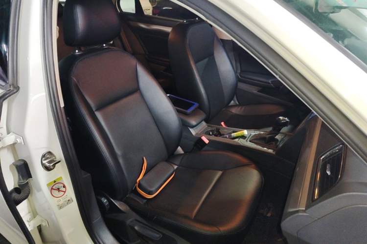 Used Volkswagen Lamando 2015 230TSI DSG Fashion Edition Right Front Seat