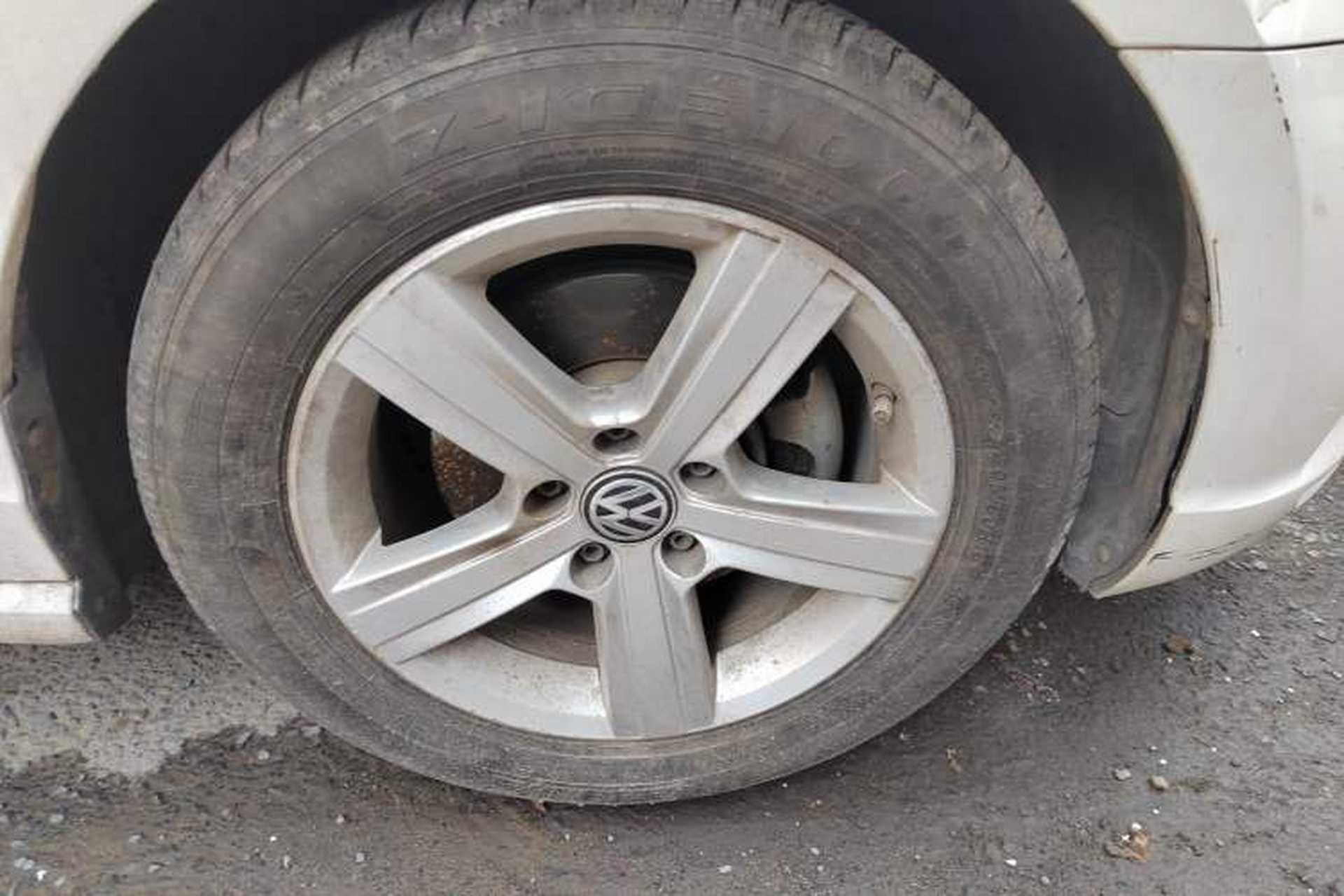 Used Volkswagen Lamando 2015 230TSI Manual Trend Edition Right Front Wheel Hub