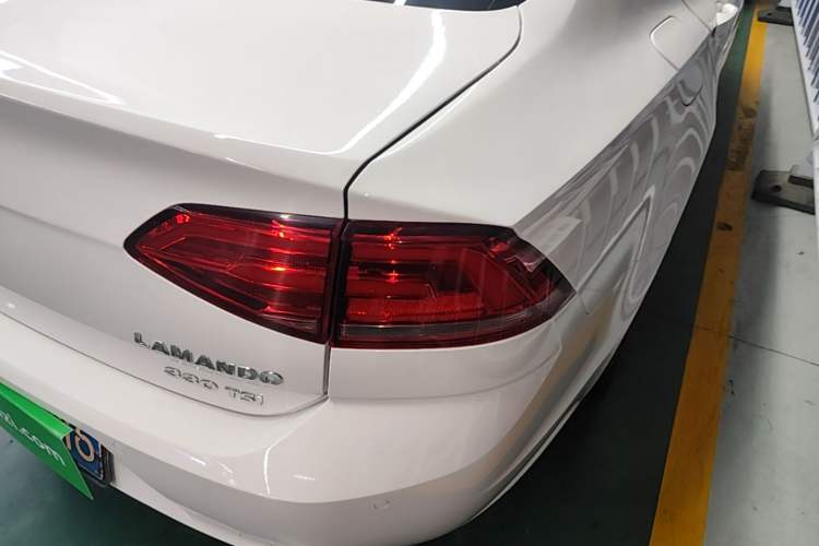 Used Volkswagen Lamando 2015 330TSI DSG Comfort Edition Right Rear Taillight