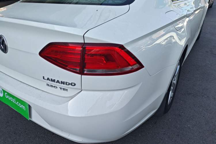 Used Volkswagen Lamando 2015 230TSI DSG Fashion Edition Right Rear Taillight