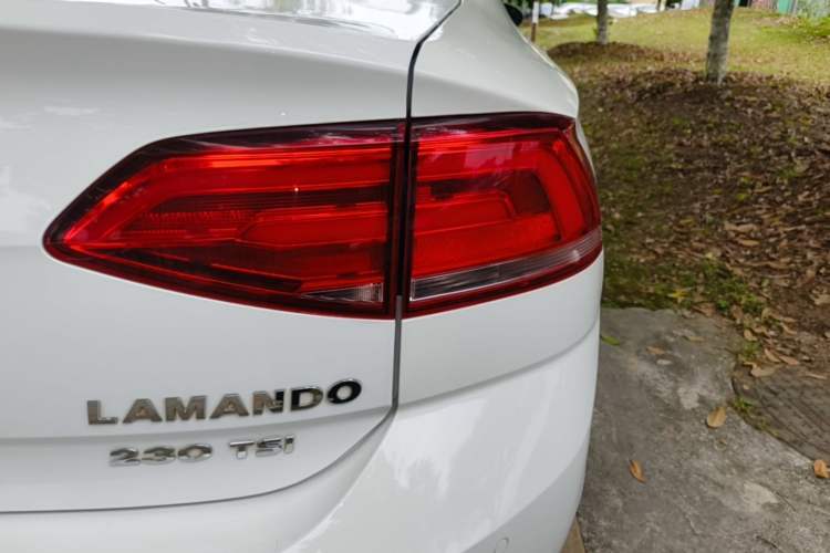 Used Volkswagen Lamando 2015 230TSI DSG Fashion Edition Right Rear Taillight