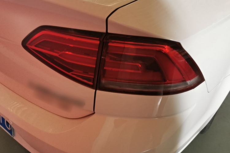 Used Volkswagen Lamando 2015 230TSI DSG Fashion Edition Right Rear Taillight