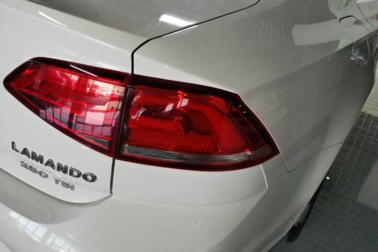 Used Volkswagen Lamando 2015 280TSI DSG Comfort Edition Right Rear Taillight