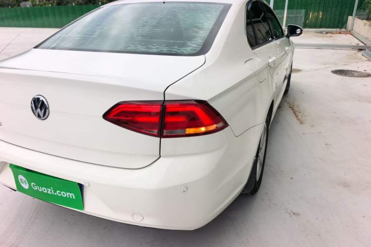 Used Volkswagen Lamando 2015 230TSI DSG Fashion Edition Right Rear Taillight