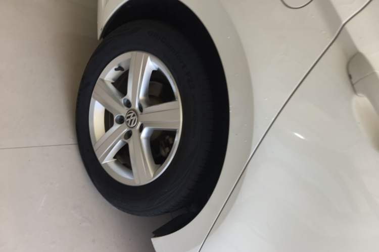 Used Volkswagen Lamando 2015 230TSI DSG Fashion Edition Right Rear Wheel Hub