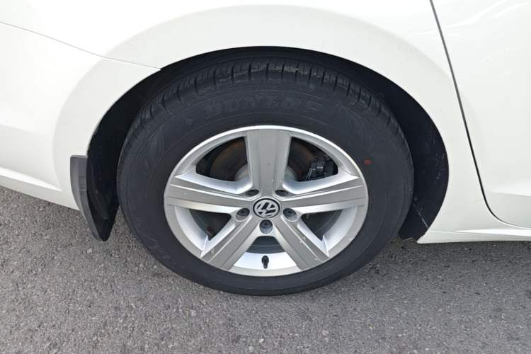 Used Volkswagen Lamando 2015 230TSI DSG Fashion Edition Right Rear Wheel Hub