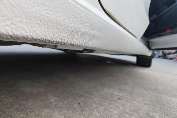 Used Volkswagen Lamando 2015 280TSI DSG Comfort Edition Right Side Sill
