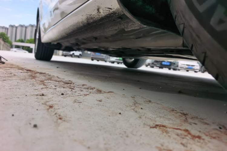 Used Volkswagen Lamando 2015 230TSI DSG Fashion Edition Right Side Sill