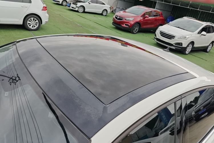 Used Volkswagen Lamando 2015 280TSI DSG Comfort Edition Roof