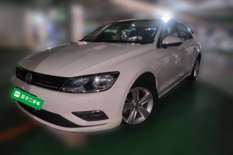 Used Volkswagen Lamando 2015 230TSI DSG Fashion Edition Guazi used car, China used car export, Used car for sale, Used cars, Cheapest cars for sale