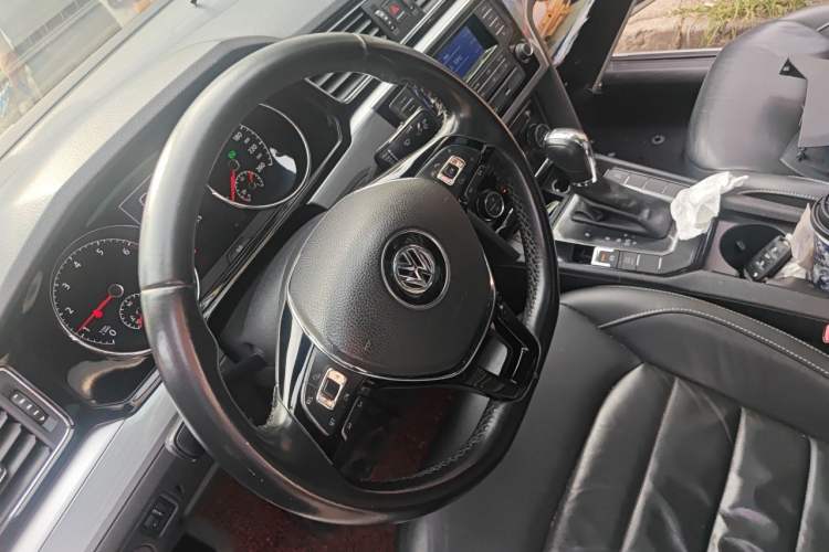 Used Volkswagen Lamando 2015 280TSI DSG Comfort Edition Steering Wheel