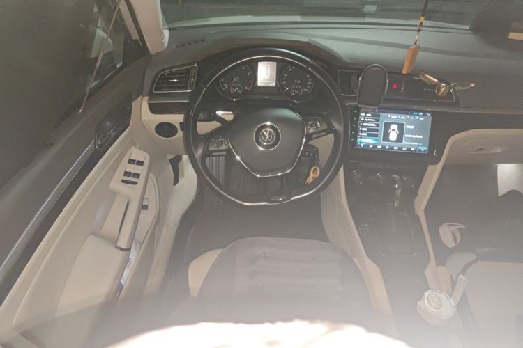 Used Volkswagen Lamando 2015 230TSI DSG Fashion Edition Steering Wheel