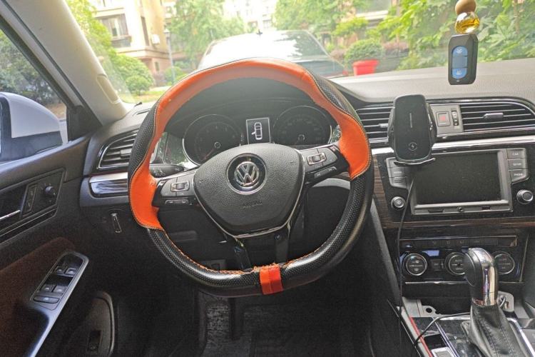 Used Volkswagen Lamando 2015 280TSI DSG Comfort Edition Steering Wheel