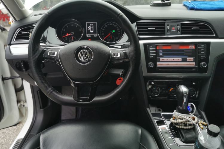 Used Volkswagen Lamando 2015 280TSI DSG Comfort Edition Steering Wheel