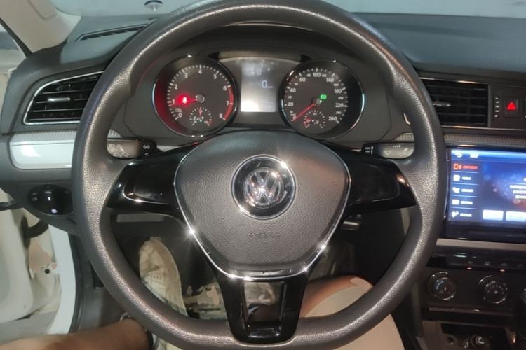 Used Volkswagen Lamando 2015 230TSI DSG Fashion Edition Steering Wheel