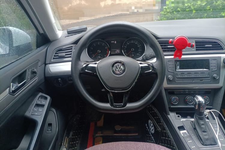 Used Volkswagen Lamando 2015 230TSI DSG Fashion Edition Steering Wheel