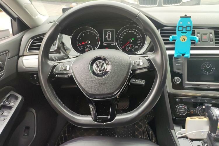 Used Volkswagen Lamando 2015 280TSI DSG Comfort Edition Steering Wheel