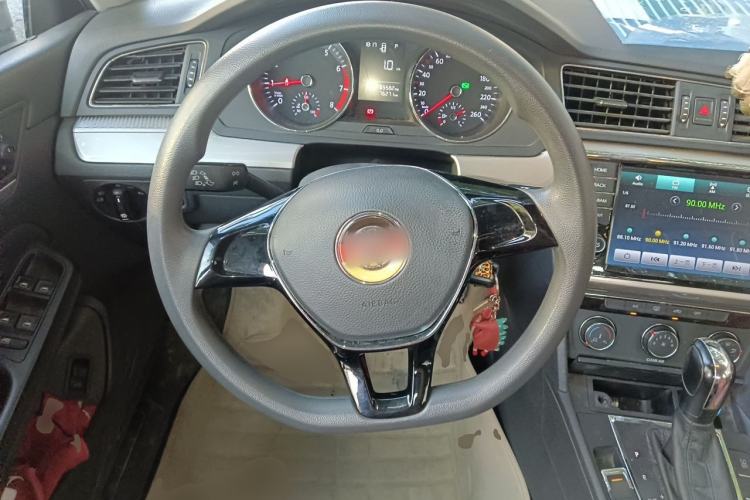 Used Volkswagen Lamando 2015 230TSI DSG Fashion Edition Steering Wheel