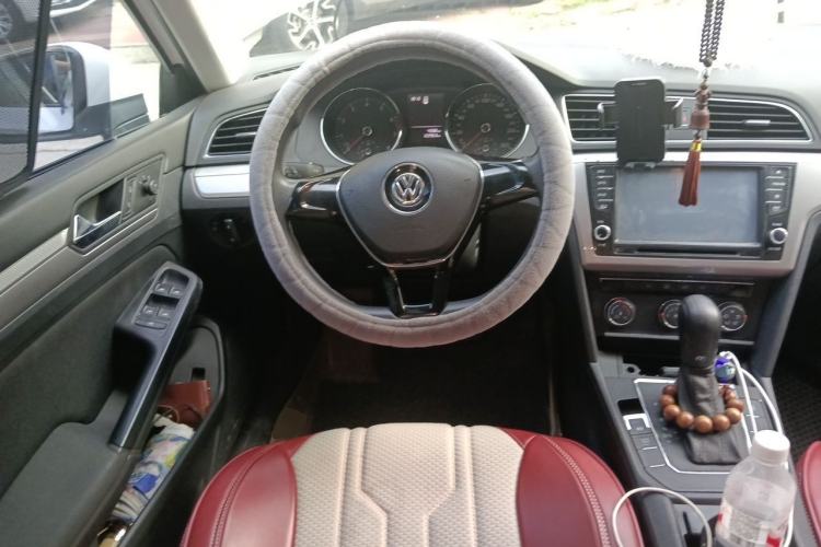 Used Volkswagen Lamando 2015 230TSI DSG Fashion Edition Steering Wheel