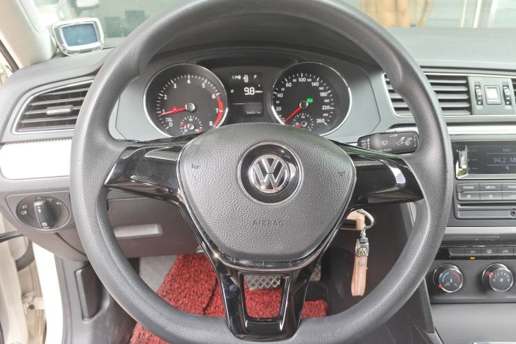 Used Volkswagen Lamando 2015 230TSI DSG Fashion Edition Steering Wheel