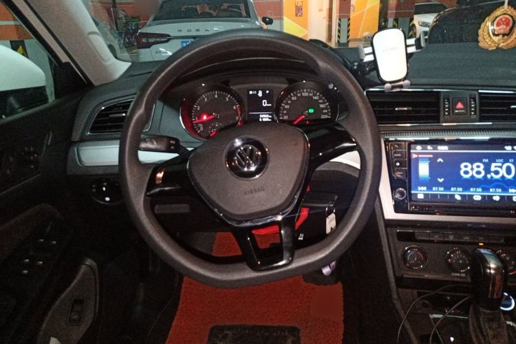 Used Volkswagen Lamando 2015 230TSI DSG Fashion Edition Steering Wheel
