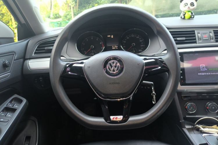 Used Volkswagen Lamando 2015 230TSI DSG Fashion Edition Steering Wheel