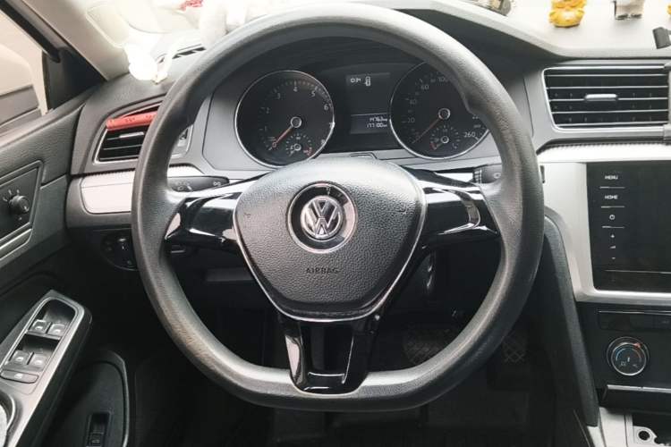 Used Volkswagen Lamando 2015 230TSI DSG Fashion Edition Steering Wheel