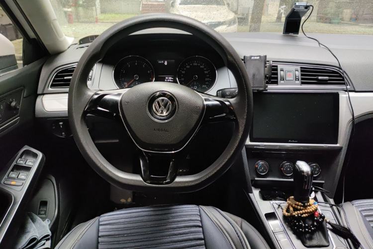 Used Volkswagen Lamando 2015 230TSI DSG Fashion Edition Steering Wheel