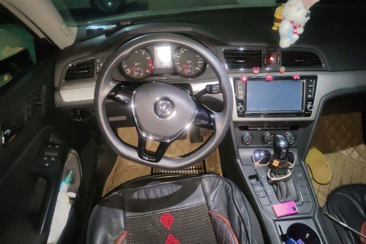 Used Volkswagen Lamando 2015 230TSI DSG Fashion Edition Steering Wheel