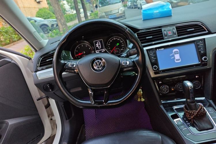 Used Volkswagen Lamando 2015 280TSI DSG Comfort Edition Steering Wheel