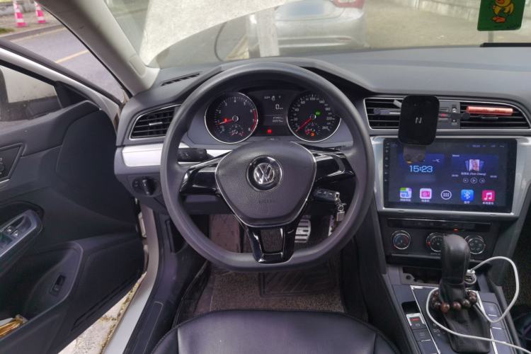 Used Volkswagen Lamando 2015 230TSI DSG Fashion Edition Steering Wheel