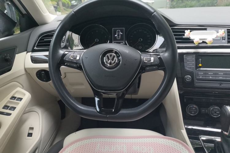 Used Volkswagen Lamando 2015 280TSI DSG Comfort Edition Steering Wheel