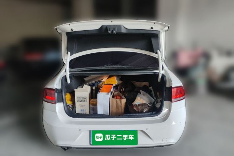Used Volkswagen Lamando 2015 280TSI DSG Comfort Edition Trunk