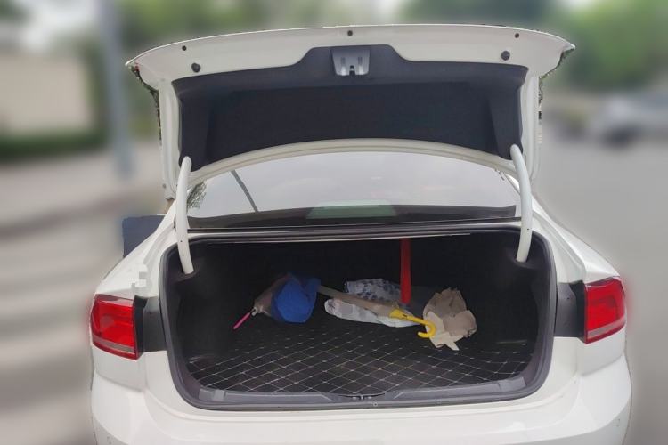 Used Volkswagen Lamando 2015 280TSI DSG Comfort Edition Trunk