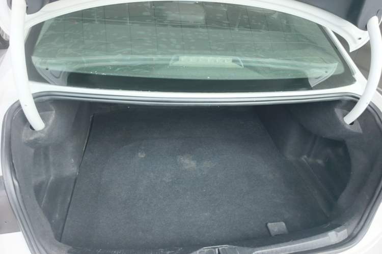 Used Volkswagen Lamando 2015 230TSI DSG Fashion Edition Trunk
