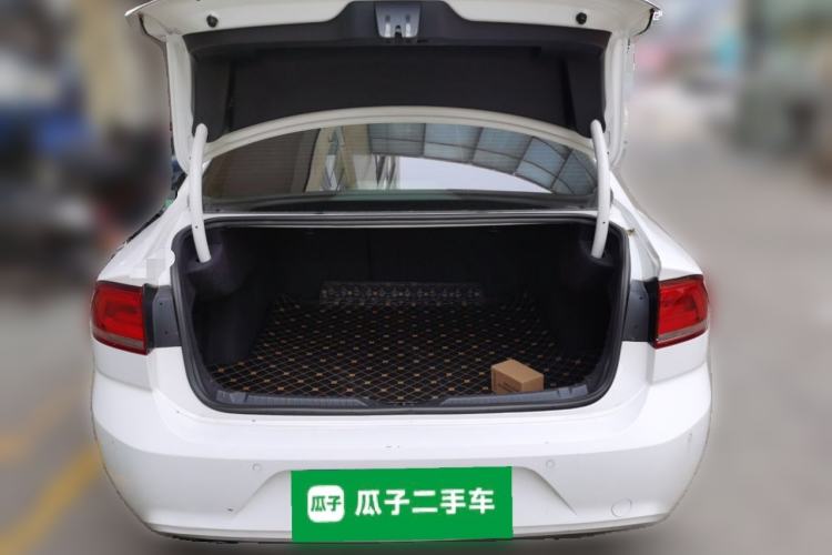 Used Volkswagen Lamando 2015 280TSI DSG Comfort Edition Trunk