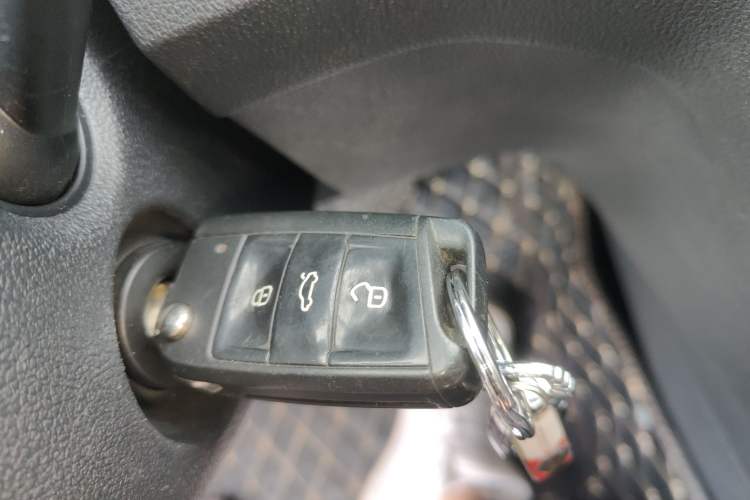 Used Volkswagen Lamando 2015 330TSI DSG Comfort Edition Vehicle Key