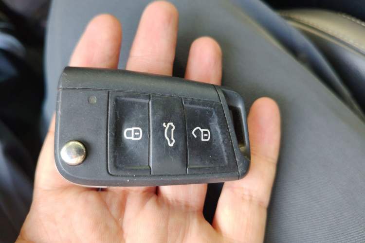 Used Volkswagen Lamando 2015 330TSI DSG Luxury Edition Vehicle Key